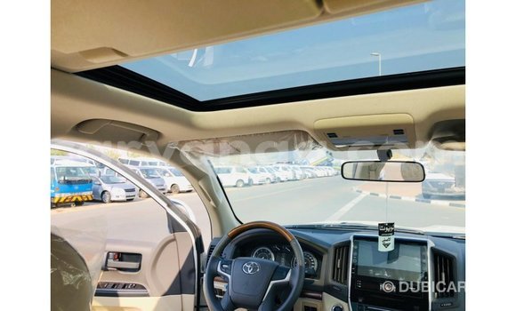 Nunua Imported Toyota Land Cruiser White Gari ndani ya Import - Dubai nchini Malawi Nunua Imported Toyota Land Cruiser White Gari ndani ya Import - Dubai nchini Malawi