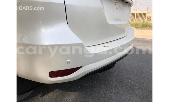 Acheter Import Voiture Toyota Fortuner Blanc à Import - Dubai, Malawi Acheter Import Voiture Toyota Fortuner Blanc à Import - Dubai, Malawi