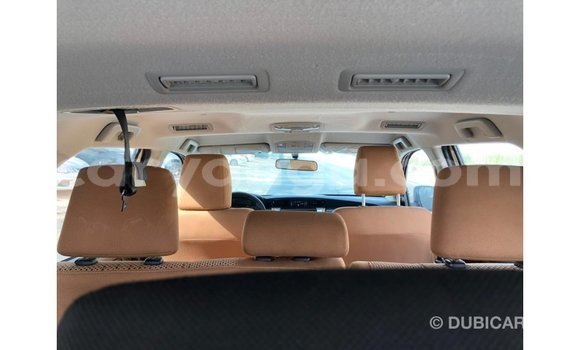 Acheter Import Voiture Toyota Fortuner Blanc à Import - Dubai, Malawi Acheter Import Voiture Toyota Fortuner Blanc à Import - Dubai, Malawi