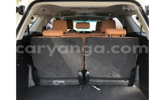 Nunua Imported Toyota Fortuner White Gari ndani ya Import - Dubai nchini Malawi Nunua Imported Toyota Fortuner White Gari ndani ya Import - Dubai nchini Malawi