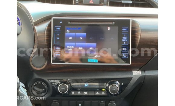 Nunua Imported Toyota Hilux White Gari ndani ya Import - Dubai nchini Malawi Nunua Imported Toyota Hilux White Gari ndani ya Import - Dubai nchini Malawi