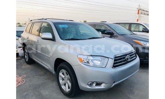 Nunua Imported Toyota Highlander Other Gari ndani ya Import - Dubai nchini Malawi Nunua Imported Toyota Highlander Other Gari ndani ya Import - Dubai nchini Malawi