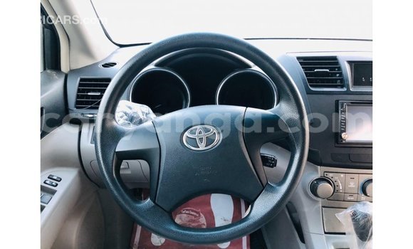 Nunua Imported Toyota Highlander Other Gari ndani ya Import - Dubai nchini Malawi Nunua Imported Toyota Highlander Other Gari ndani ya Import - Dubai nchini Malawi