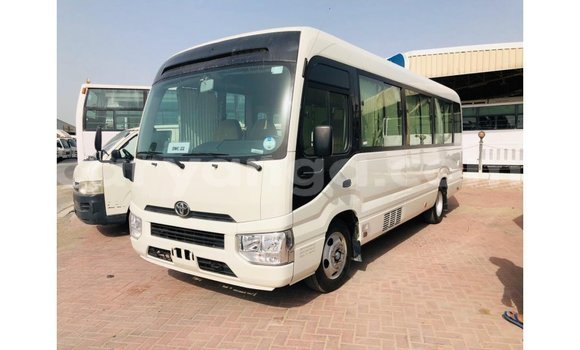 Acheter Import Voiture Toyota Coaster Blanc à Import - Dubai, Malawi Acheter Import Voiture Toyota Coaster Blanc à Import - Dubai, Malawi