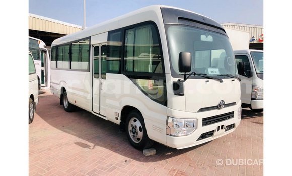 Acheter Import Voiture Toyota Coaster Blanc à Import - Dubai, Malawi Acheter Import Voiture Toyota Coaster Blanc à Import - Dubai, Malawi