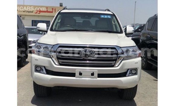 Buy Import Toyota Land Cruiser White Car in Import - Dubai in Malawi Buy Import Toyota Land Cruiser White Car in Import - Dubai in Malawi