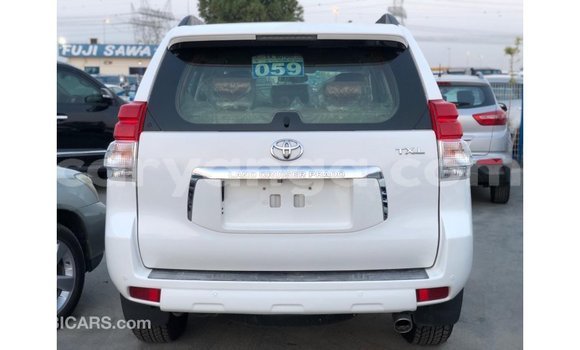 Nunua Imported Toyota Prado White Gari ndani ya Import - Dubai nchini Malawi Nunua Imported Toyota Prado White Gari ndani ya Import - Dubai nchini Malawi
