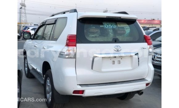 Nunua Imported Toyota Prado White Gari ndani ya Import - Dubai nchini Malawi Nunua Imported Toyota Prado White Gari ndani ya Import - Dubai nchini Malawi