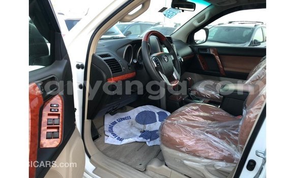Nunua Imported Toyota Prado White Gari ndani ya Import - Dubai nchini Malawi Nunua Imported Toyota Prado White Gari ndani ya Import - Dubai nchini Malawi