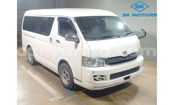 Acheter Import Voiture Toyota Hiace Blanc à Import - Dubai, Malawi Acheter Import Voiture Toyota Hiace Blanc à Import - Dubai, Malawi