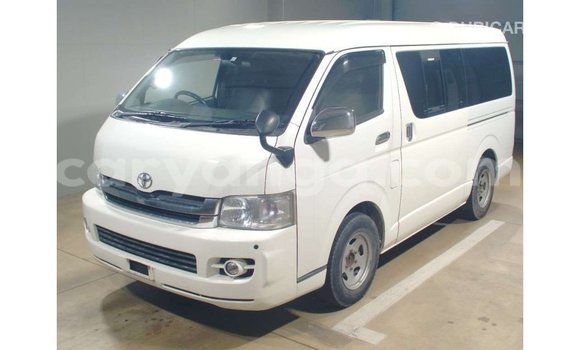 Acheter Import Voiture Toyota Hiace Blanc à Import - Dubai, Malawi Acheter Import Voiture Toyota Hiace Blanc à Import - Dubai, Malawi