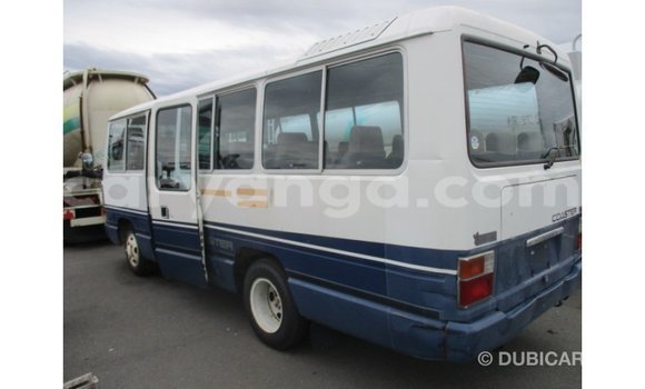 Nunua Imported Toyota Coaster White Gari ndani ya Import - Dubai nchini Malawi Nunua Imported Toyota Coaster White Gari ndani ya Import - Dubai nchini Malawi
