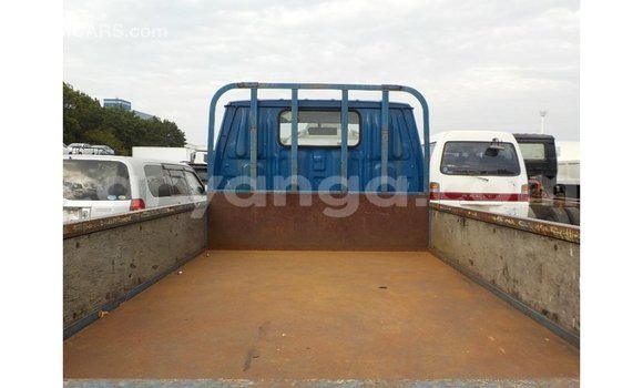 Nunua Imported Toyota Dyna Blue Gari ndani ya Import - Dubai nchini Malawi Nunua Imported Toyota Dyna Blue Gari ndani ya Import - Dubai nchini Malawi