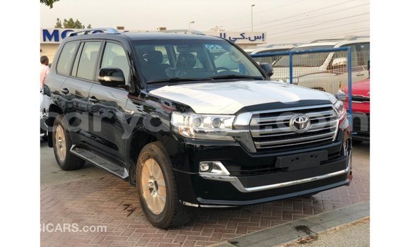 Acheter Import Voiture Toyota Land Cruiser Noir à Import - Dubai, Malawi Acheter Import Voiture Toyota Land Cruiser Noir à Import - Dubai, Malawi