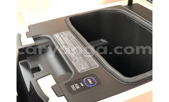 Acheter Import Voiture Toyota Land Cruiser Noir à Import - Dubai, Malawi Acheter Import Voiture Toyota Land Cruiser Noir à Import - Dubai, Malawi