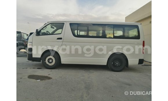 Nunua Imported Toyota Hiace White Gari ndani ya Import - Dubai nchini Malawi Nunua Imported Toyota Hiace White Gari ndani ya Import - Dubai nchini Malawi