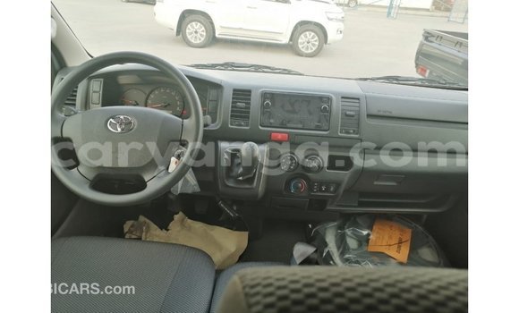 Nunua Imported Toyota Hiace White Gari ndani ya Import - Dubai nchini Malawi Nunua Imported Toyota Hiace White Gari ndani ya Import - Dubai nchini Malawi