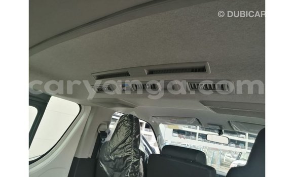 Nunua Imported Toyota Hiace White Gari ndani ya Import - Dubai nchini Malawi Nunua Imported Toyota Hiace White Gari ndani ya Import - Dubai nchini Malawi