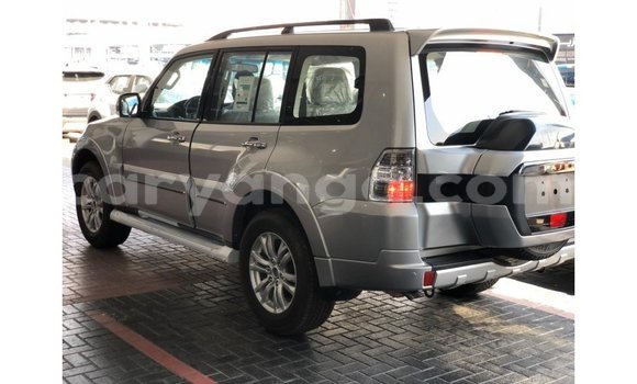 Nunua Imported Mitsubishi Pajero Other Gari ndani ya Import - Dubai nchini Malawi Nunua Imported Mitsubishi Pajero Other Gari ndani ya Import - Dubai nchini Malawi