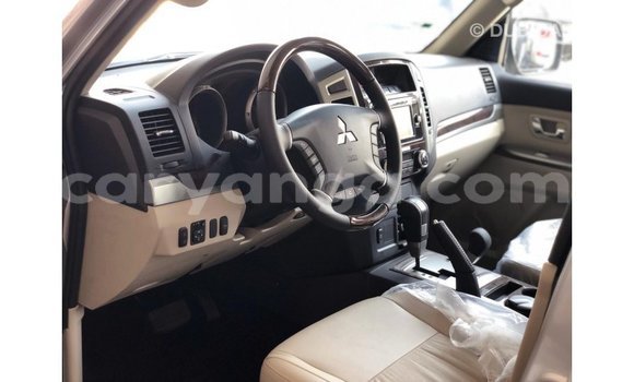 Nunua Imported Mitsubishi Pajero Other Gari ndani ya Import - Dubai nchini Malawi Nunua Imported Mitsubishi Pajero Other Gari ndani ya Import - Dubai nchini Malawi