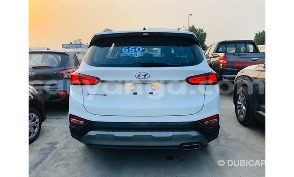 Nunua Imported Hyundai Santa Fe White Gari ndani ya Import - Dubai nchini Malawi Nunua Imported Hyundai Santa Fe White Gari ndani ya Import - Dubai nchini Malawi