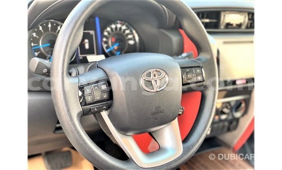 Acheter Import Voiture Toyota Fortuner Blanc à Import - Dubai, Malawi Acheter Import Voiture Toyota Fortuner Blanc à Import - Dubai, Malawi