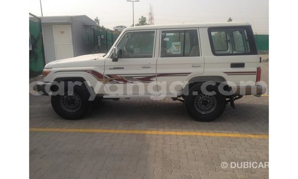 Buy Import Toyota Land Cruiser White Car in Import - Dubai in Malawi Buy Import Toyota Land Cruiser White Car in Import - Dubai in Malawi