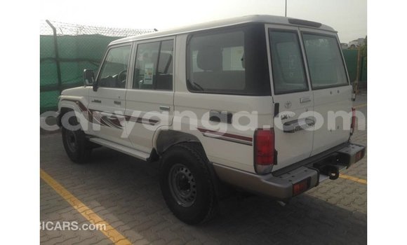 Buy Import Toyota Land Cruiser White Car in Import - Dubai in Malawi Buy Import Toyota Land Cruiser White Car in Import - Dubai in Malawi