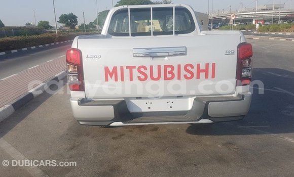 Buy Import Mitsubishi L200 White Car in Import - Dubai in Malawi Buy Import Mitsubishi L200 White Car in Import - Dubai in Malawi