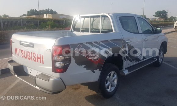 Buy Import Mitsubishi L200 White Car in Import - Dubai in Malawi Buy Import Mitsubishi L200 White Car in Import - Dubai in Malawi