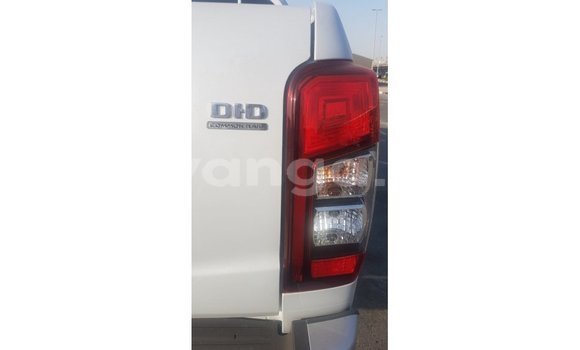 Buy Import Mitsubishi L200 White Car in Import - Dubai in Malawi Buy Import Mitsubishi L200 White Car in Import - Dubai in Malawi