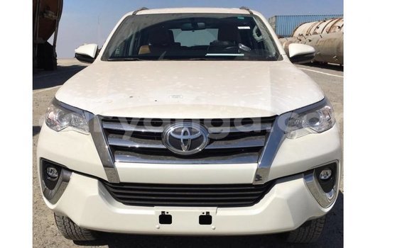 Buy Import Toyota Fortuner White Car in Import - Dubai in Malawi Buy Import Toyota Fortuner White Car in Import - Dubai in Malawi