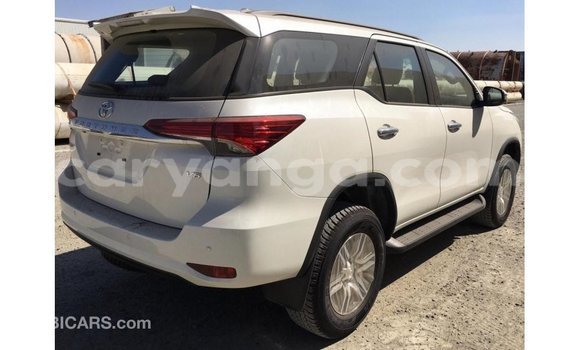 Buy Import Toyota Fortuner White Car in Import - Dubai in Malawi Buy Import Toyota Fortuner White Car in Import - Dubai in Malawi