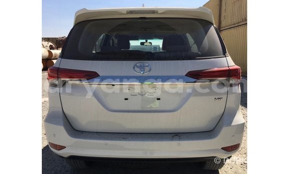 Buy Import Toyota Fortuner White Car in Import - Dubai in Malawi Buy Import Toyota Fortuner White Car in Import - Dubai in Malawi