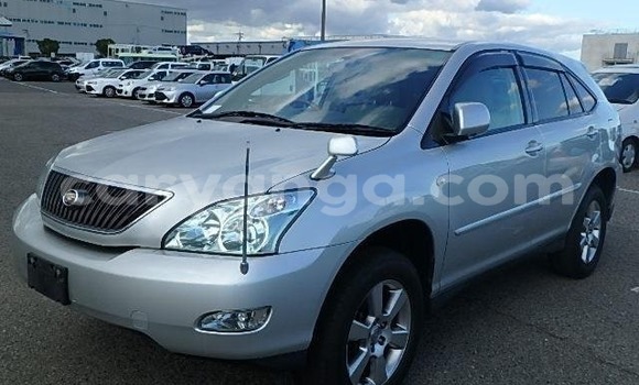 Buy Import Toyota Harrier Silver Car in Blantyre in Malawi