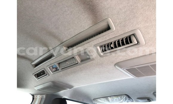 Acheter Import Voiture Toyota Hiace Blanc à Import - Dubai, Malawi Acheter Import Voiture Toyota Hiace Blanc à Import - Dubai, Malawi