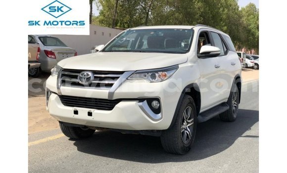 Buy Import Toyota Fortuner White Car in Import - Dubai in Malawi
