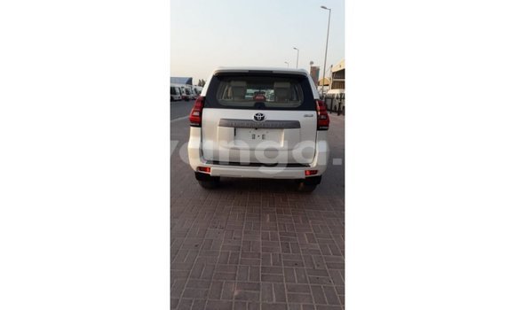 Nunua Imported Toyota Prado White Gari ndani ya Import - Dubai nchini Malawi Nunua Imported Toyota Prado White Gari ndani ya Import - Dubai nchini Malawi