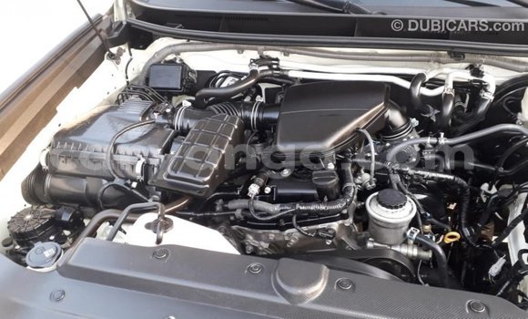 Nunua Imported Toyota Prado White Gari ndani ya Import - Dubai nchini Malawi Nunua Imported Toyota Prado White Gari ndani ya Import - Dubai nchini Malawi