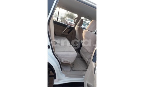 Nunua Imported Toyota Prado White Gari ndani ya Import - Dubai nchini Malawi Nunua Imported Toyota Prado White Gari ndani ya Import - Dubai nchini Malawi