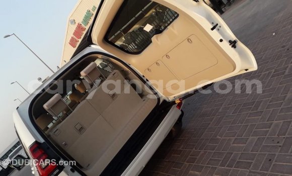 Nunua Imported Toyota Prado White Gari ndani ya Import - Dubai nchini Malawi Nunua Imported Toyota Prado White Gari ndani ya Import - Dubai nchini Malawi