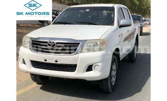 Nunua Imported Toyota Hilux White Gari ndani ya Import - Dubai nchini Malawi Nunua Imported Toyota Hilux White Gari ndani ya Import - Dubai nchini Malawi
