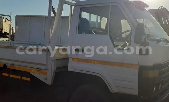 Buy Used Toyota Dyna White Truck in Blantyre in Malawi Buy Used Toyota Dyna White Truck in Blantyre in Malawi