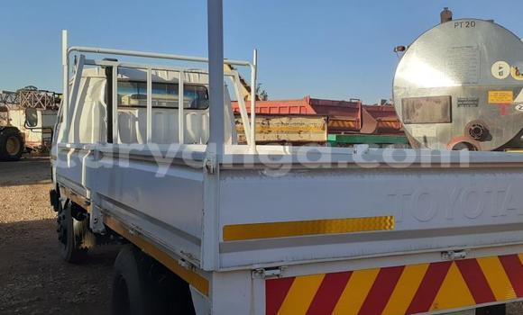 Buy Used Toyota Dyna White Truck in Blantyre in Malawi Buy Used Toyota Dyna White Truck in Blantyre in Malawi