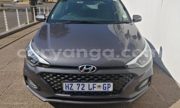 Nunua Ilio tumika Hyundai i20 Silver Gari ndani ya Blantyre nchini Malawi Nunua Ilio tumika Hyundai i20 Silver Gari ndani ya Blantyre nchini Malawi