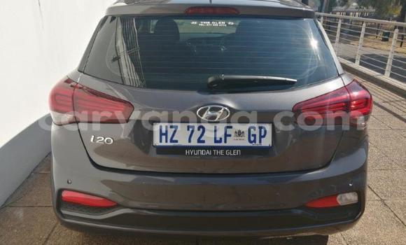 Nunua Ilio tumika Hyundai i20 Silver Gari ndani ya Blantyre nchini Malawi Nunua Ilio tumika Hyundai i20 Silver Gari ndani ya Blantyre nchini Malawi