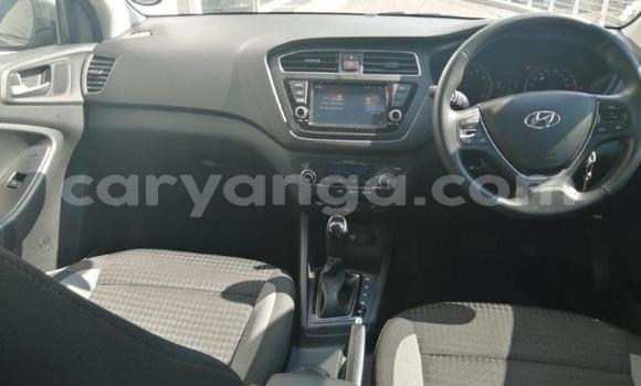 Nunua Ilio tumika Hyundai i20 Silver Gari ndani ya Blantyre nchini Malawi Nunua Ilio tumika Hyundai i20 Silver Gari ndani ya Blantyre nchini Malawi