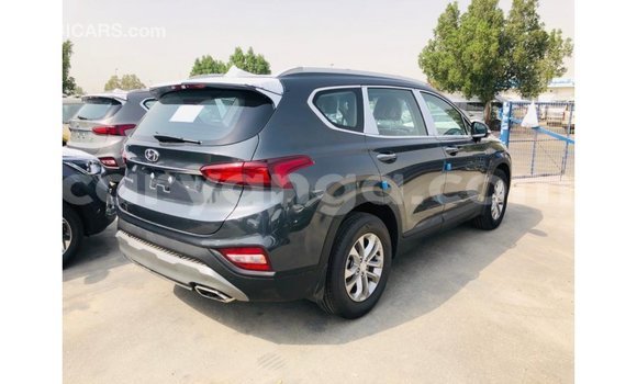 Nunua Imported Hyundai Santa Fe Green Gari ndani ya Import - Dubai nchini Malawi Nunua Imported Hyundai Santa Fe Green Gari ndani ya Import - Dubai nchini Malawi