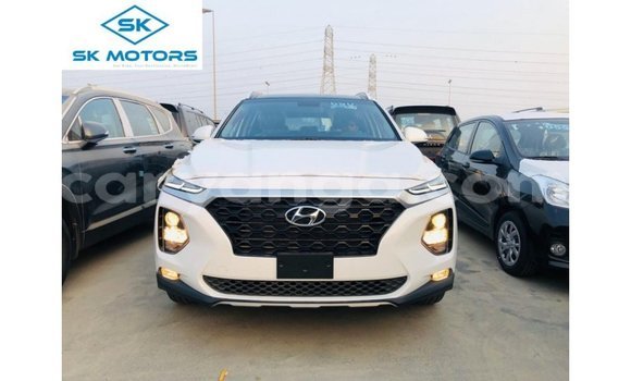 Buy Import Hyundai Santa Fe White Car in Import - Dubai in Malawi