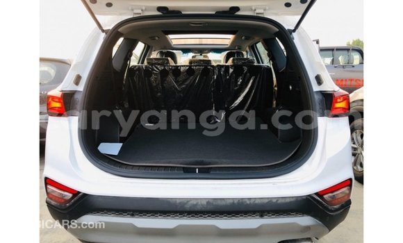 Nunua Imported Hyundai Santa Fe White Gari ndani ya Import - Dubai nchini Malawi Nunua Imported Hyundai Santa Fe White Gari ndani ya Import - Dubai nchini Malawi